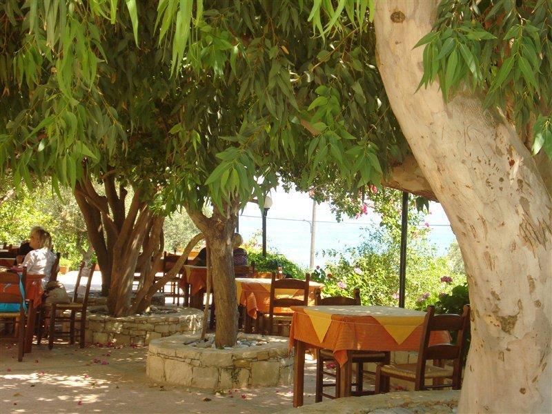 Polyrizos Hotel Rodakino Exterior foto
